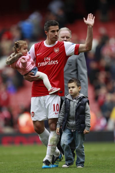 WCBA-东莞女篮逆转上海 豪取开赛13连胜 卡特34分难救主＂