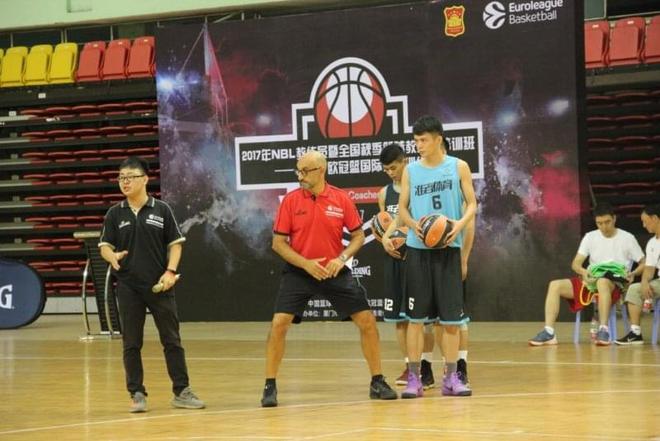 《LOL》改编动画《英雄联盟：双城之战》定档