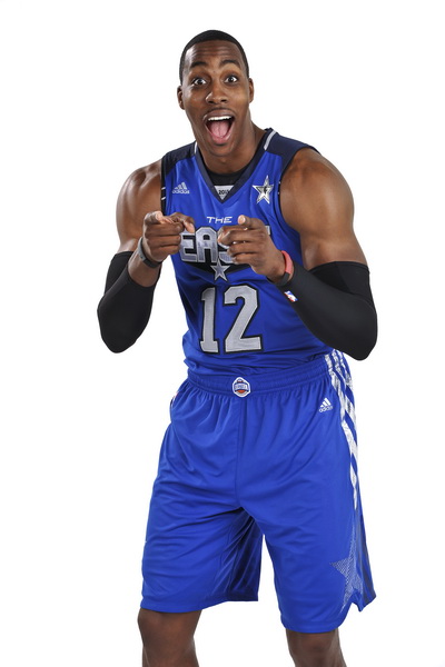 主动发声拒绝交易后卫，火箭是否已破罐子破摔？杜兰特全力以赴仍无奈