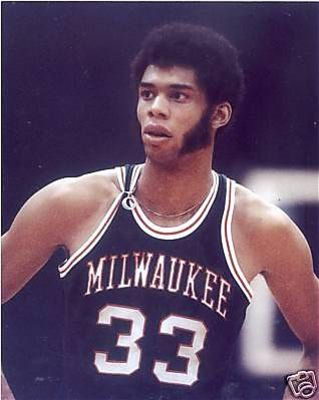 差25人满座，香港行北伦敦德比共有49975名观众现场观战