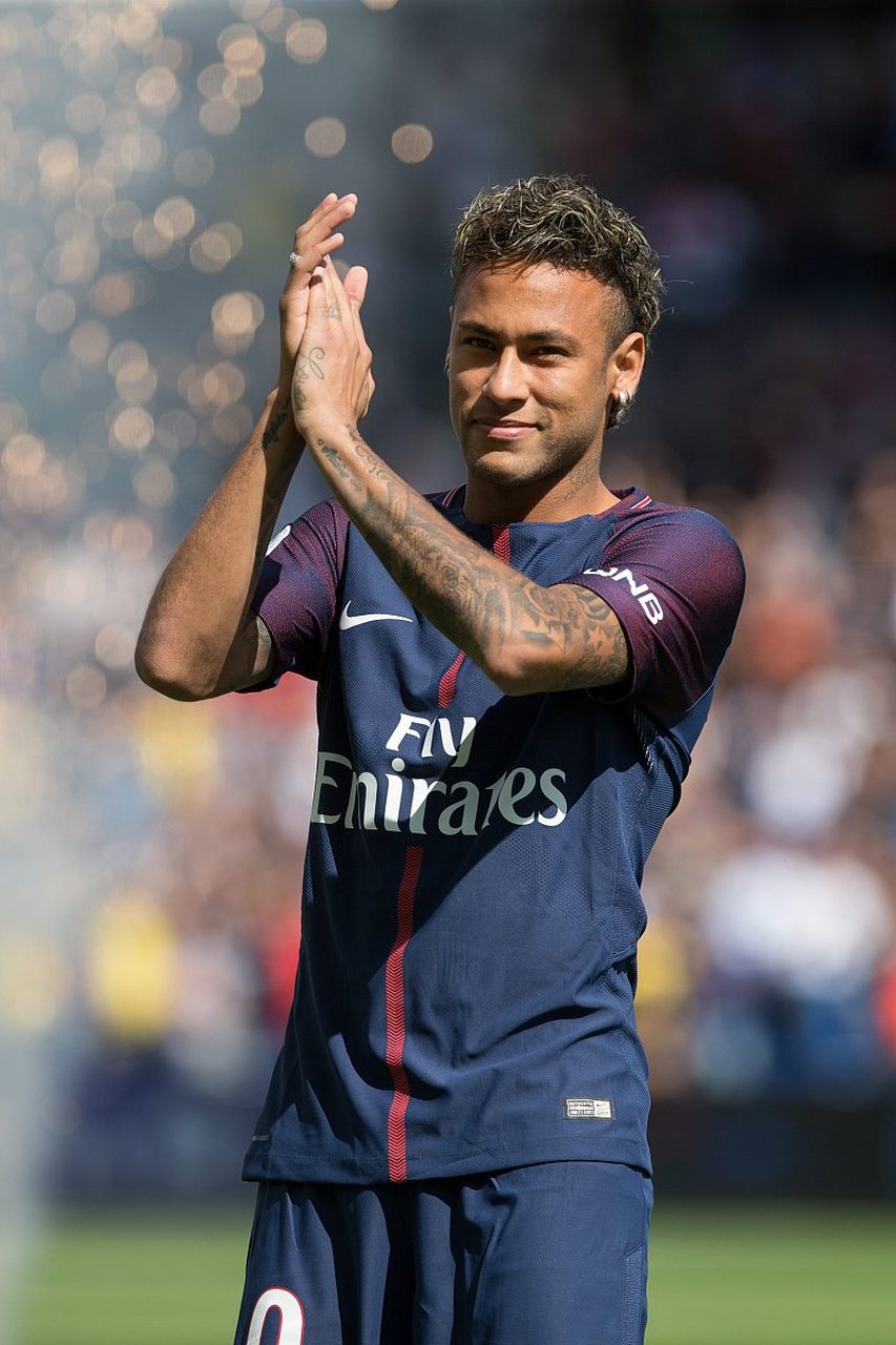 英超：曼联3-2险胜切尔西