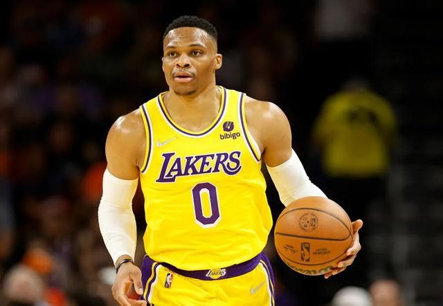 篮球CBA官方公布比赛精彩瞬间