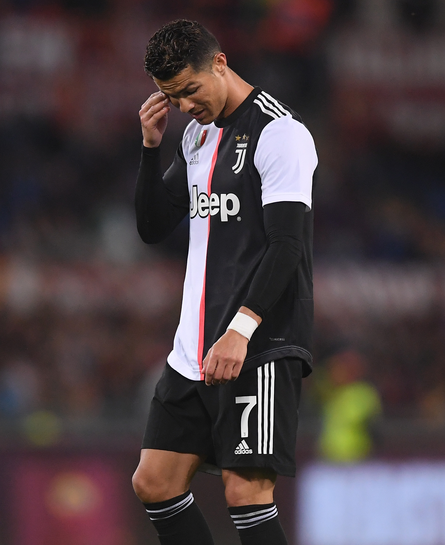 在争议中持续走向热卖！国产剧情卡牌游戏《苏丹的游戏》首周售出25万份