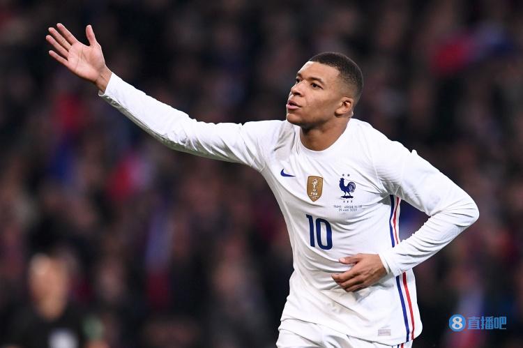 内蒙古姑娘学习射箭仅两年 射箭比赛连拿两块金牌